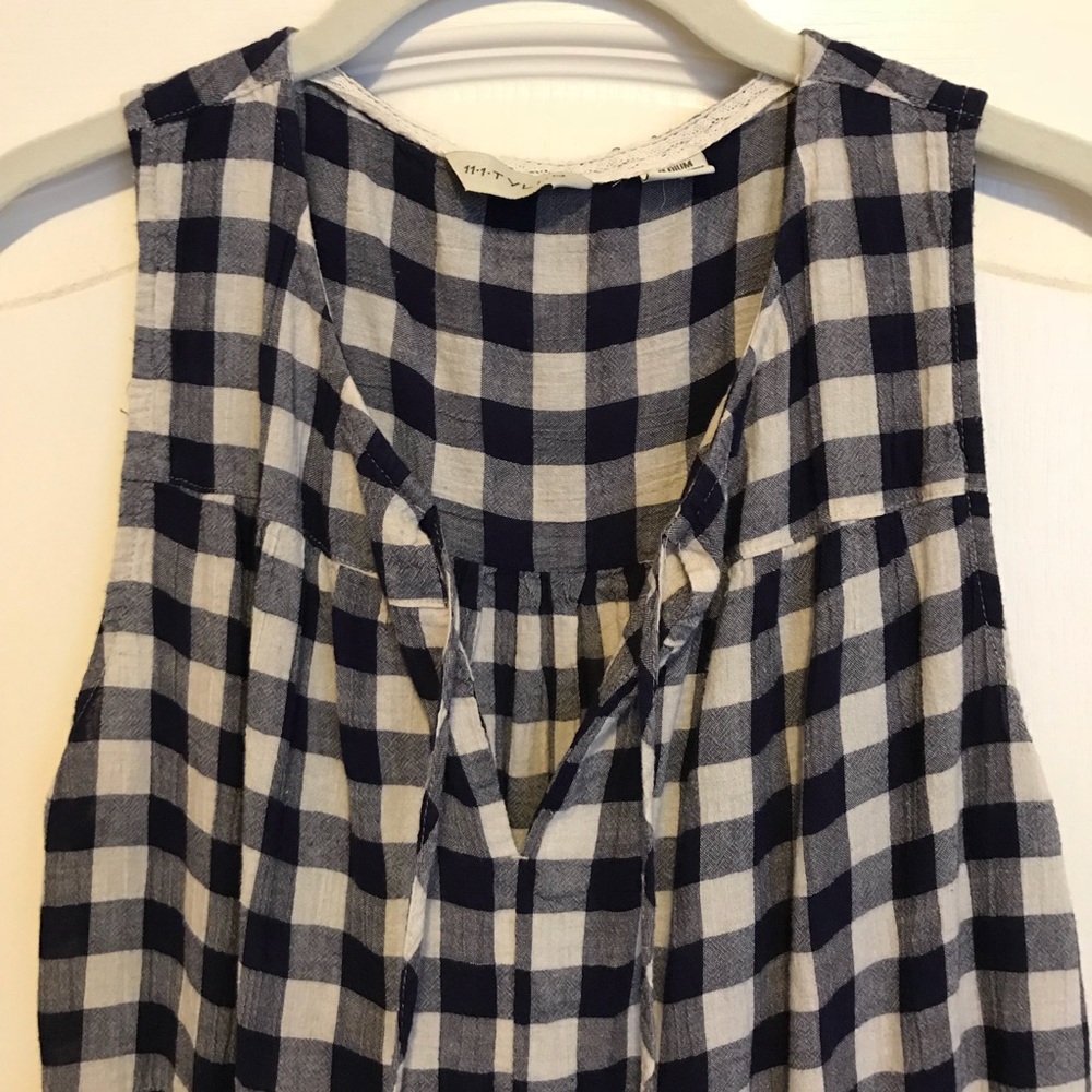 Anthropologie 11-1-TYHLO Gingham Top
